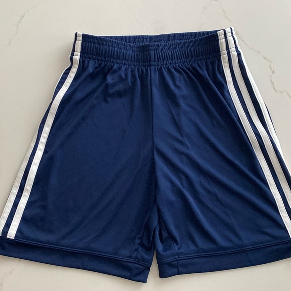 Adidas boys | soccer shorts | size 11-12Y - Picture 1 of 6